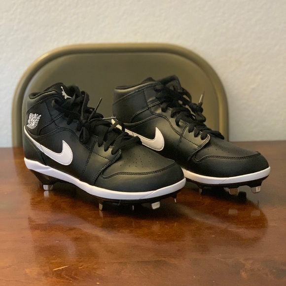Air Jordan Retro Metal Baseball Cleats 